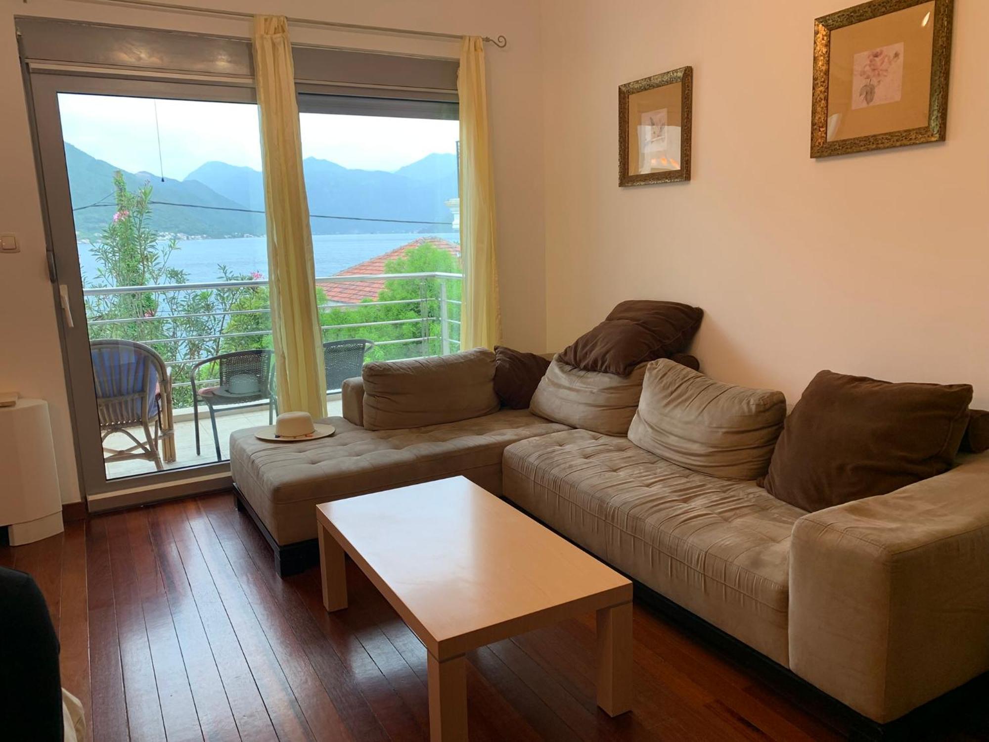 Apartment With Swimmingpool, Seaview And Large Terrace, 1St Floor, Min 2 Persons Dobrota Exterior photo